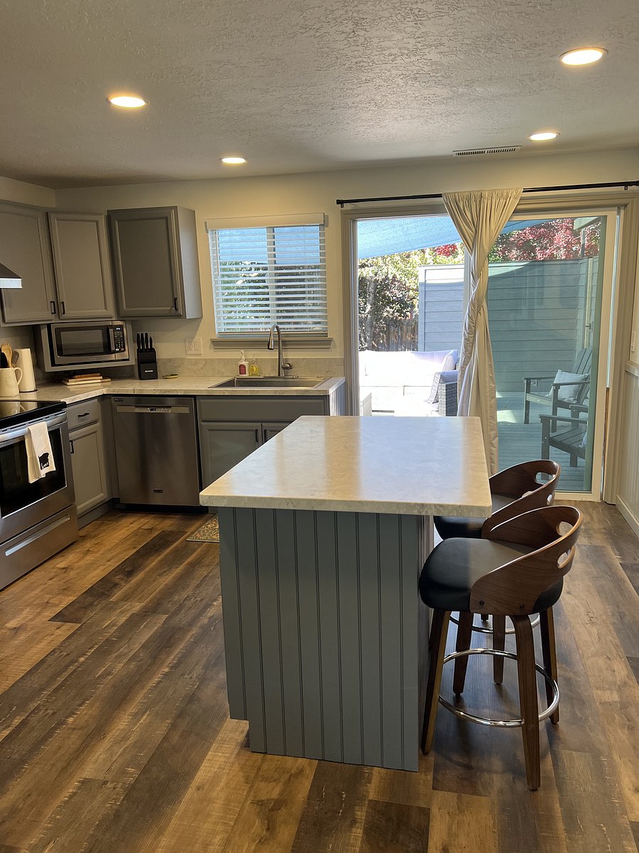 Furnished Finder property 1049399_1 photo 28