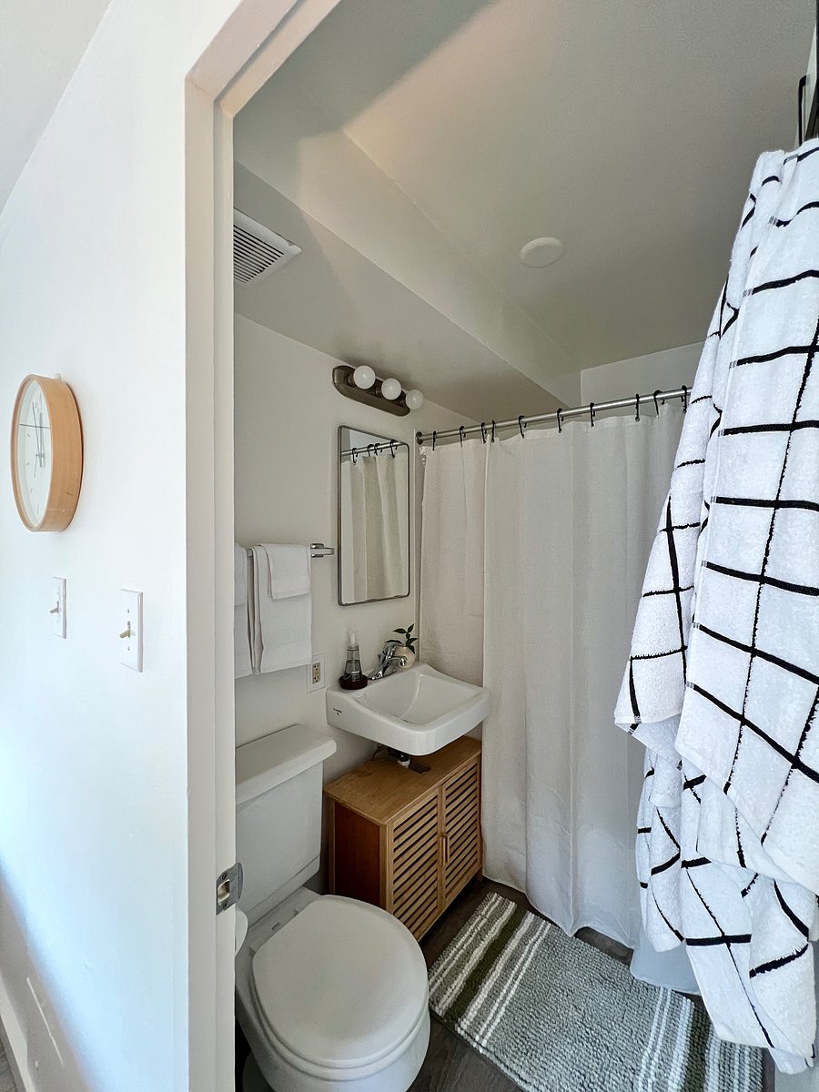 Furnished Finder property 1049429_1 photo 12