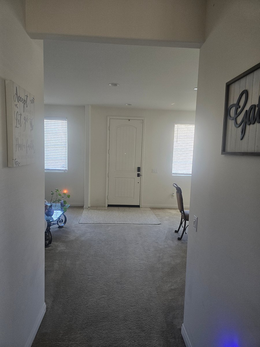 Furnished Finder property 1049495_1 photo 8