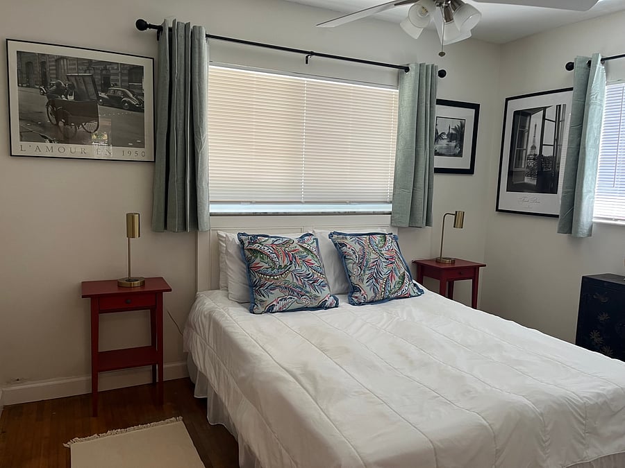 New bedroom with a queen size bed instead of the 2 double beds.