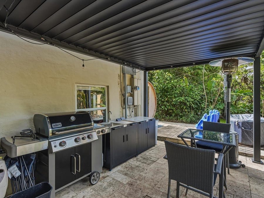 Furnished Finder property 1049519_1 photo 2
