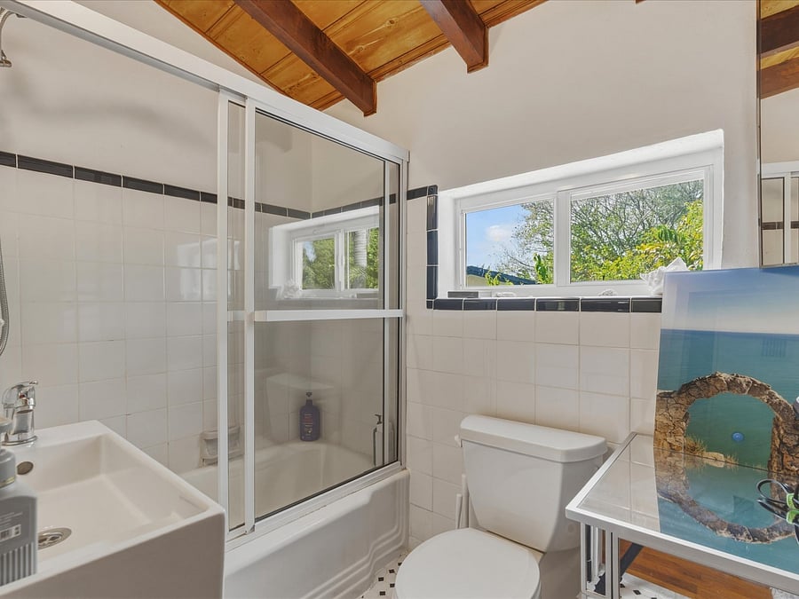 Furnished Finder property 1049519_1 photo 15