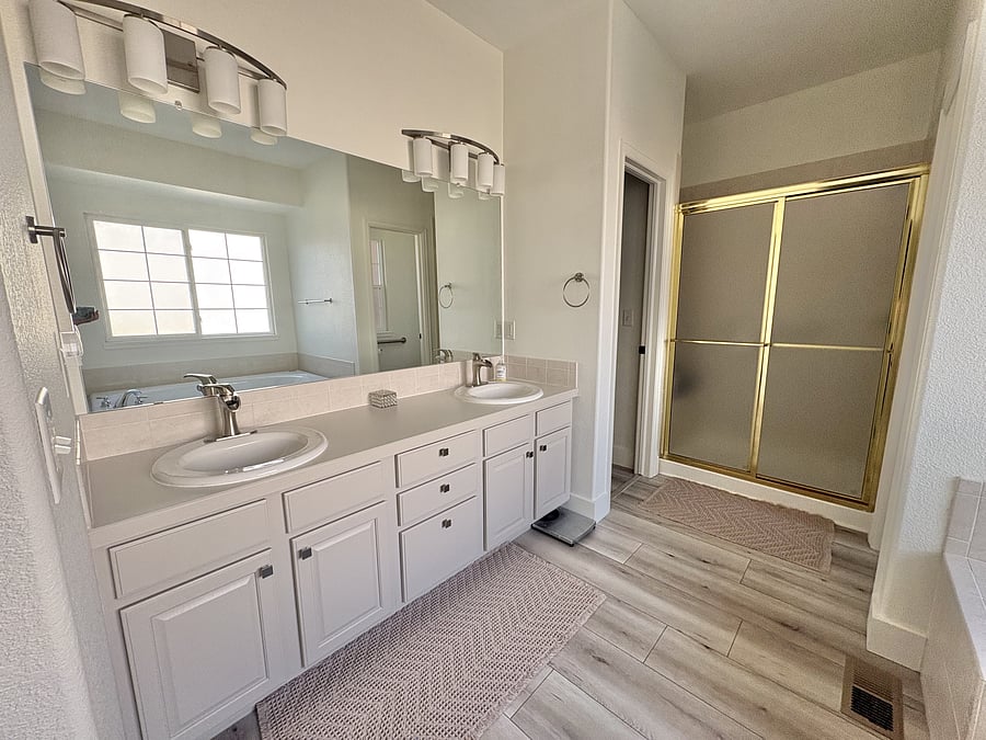 Furnished Finder property 1049545_1 photo 25