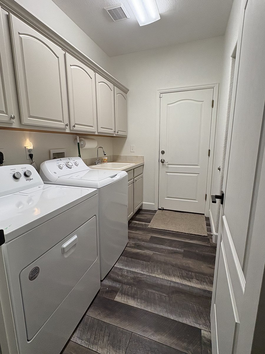 Furnished Finder property 1049545_1 photo 30