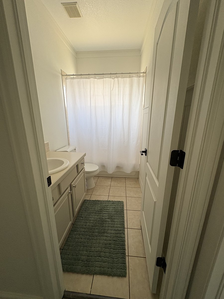 Furnished Finder property 1049545_1 photo 29