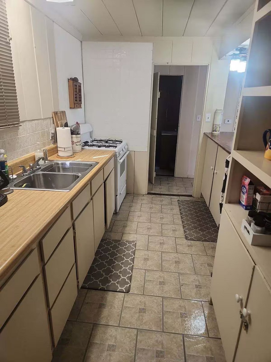 Furnished Finder property 1049546_1 photo 9