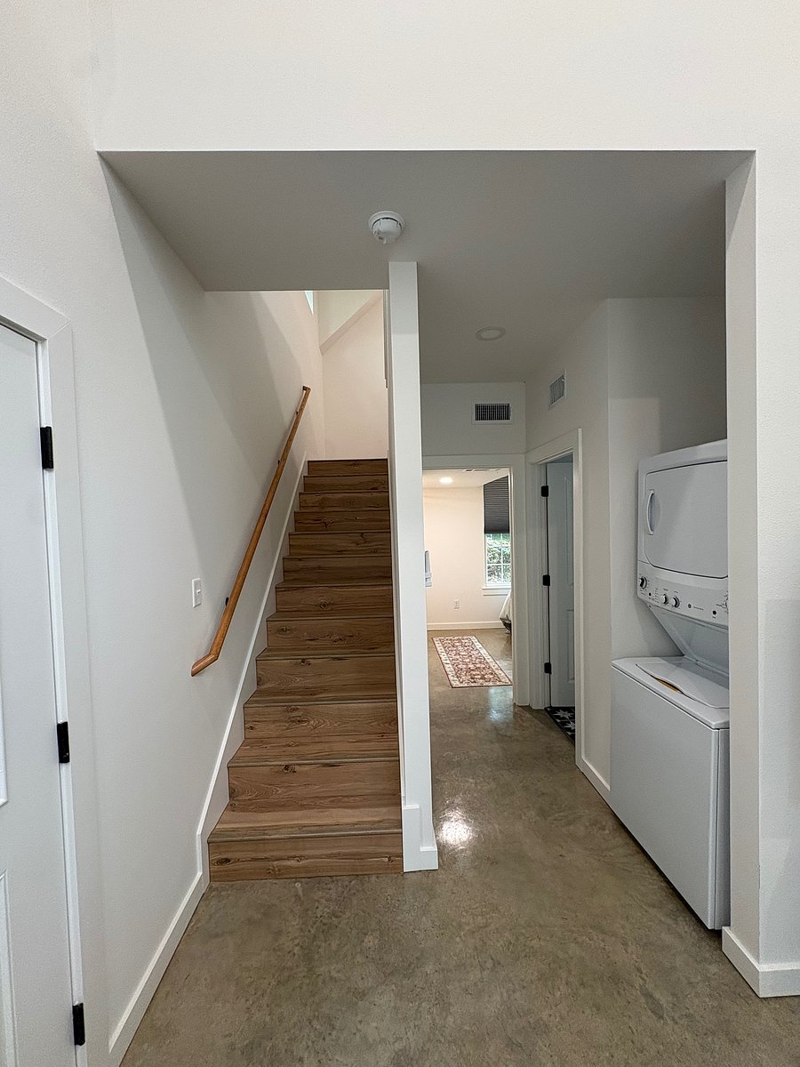 Furnished Finder property 1049574_1 photo 10