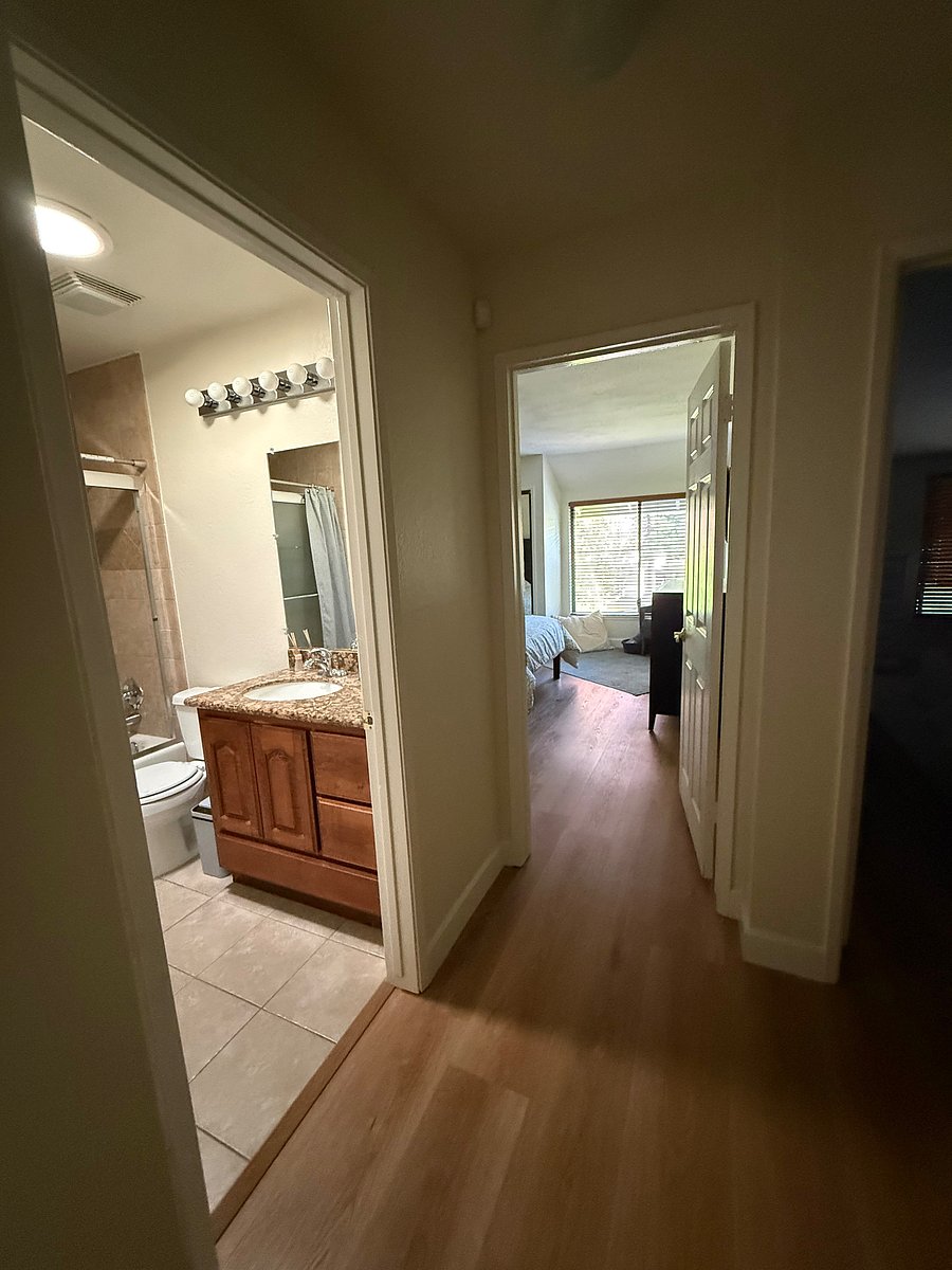 Furnished Finder property 1049582_1 photo 5