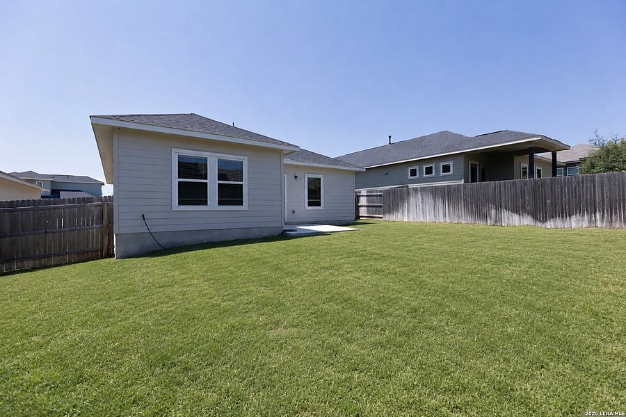 Furnished Finder property 1049613_1 photo 15