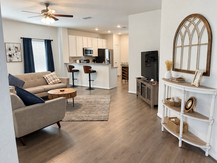Furnished Finder property 1049613_1 photo 4