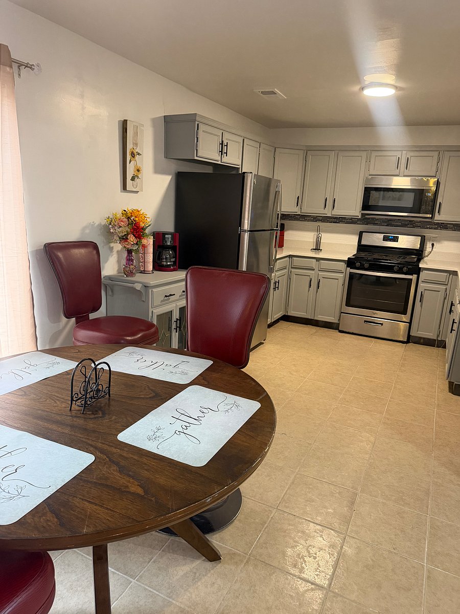 Furnished Finder property 1049716_1 photo 3