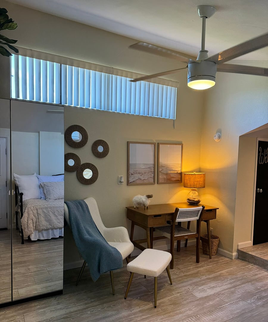 Bonus Loft Apartment.