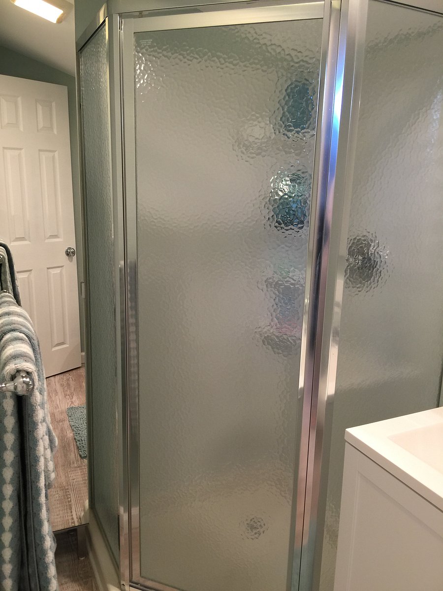 Bonus Loft Shower