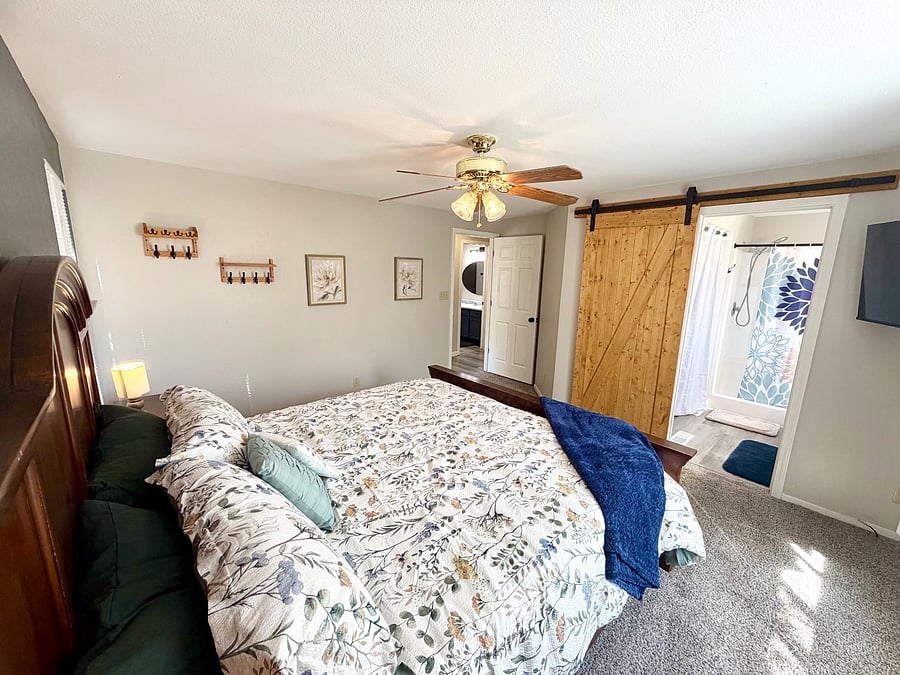 Furnished Finder property 1049755_1 photo 22