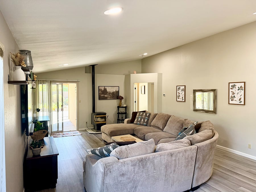 Furnished Finder property 1049755_1 photo 11