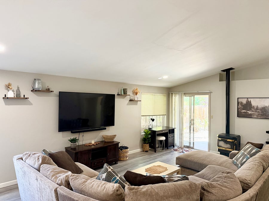 Furnished Finder property 1049755_1 photo 12