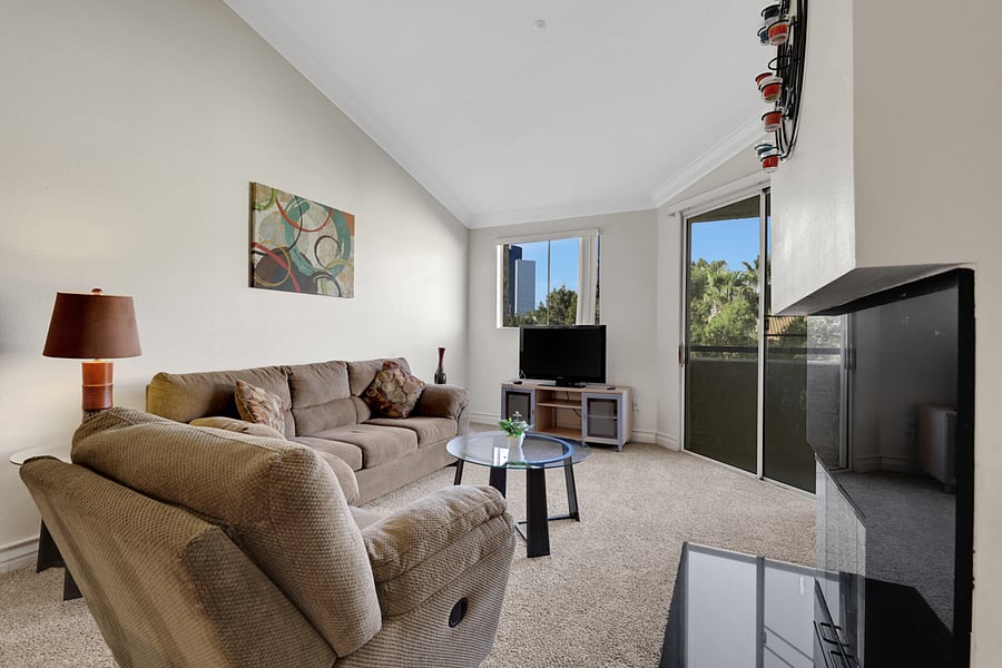 Furnished Finder property 1049757_1 photo 4