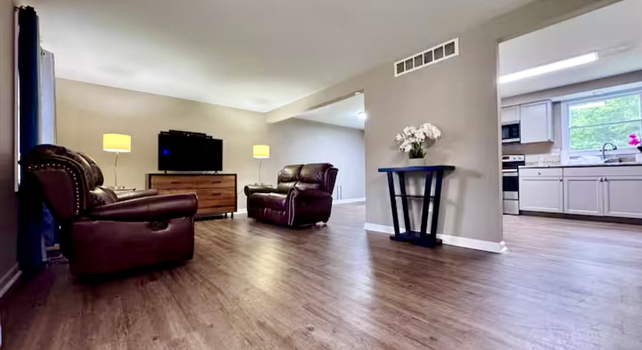 Furnished Finder property 1049767_1 photo 13