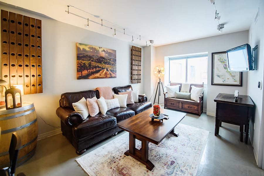 Furnished Finder property 1049773_1 photo 2