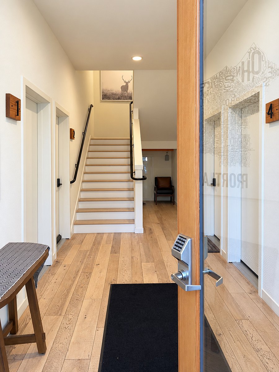 Furnished Finder property 1049774_1 photo 14