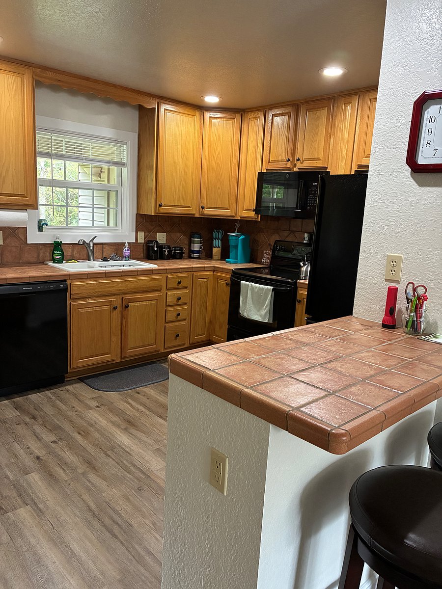 Furnished Finder property 1049777_1 photo 4