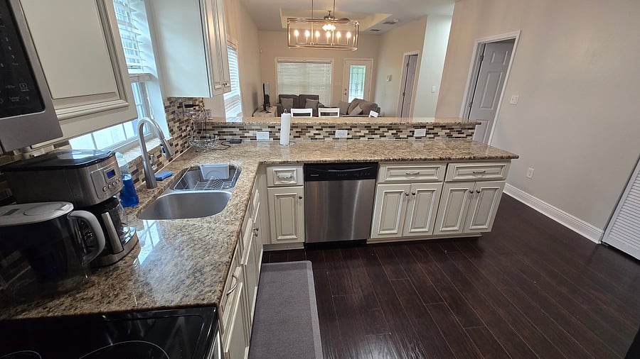 Furnished Finder property 1049785_1 photo 8