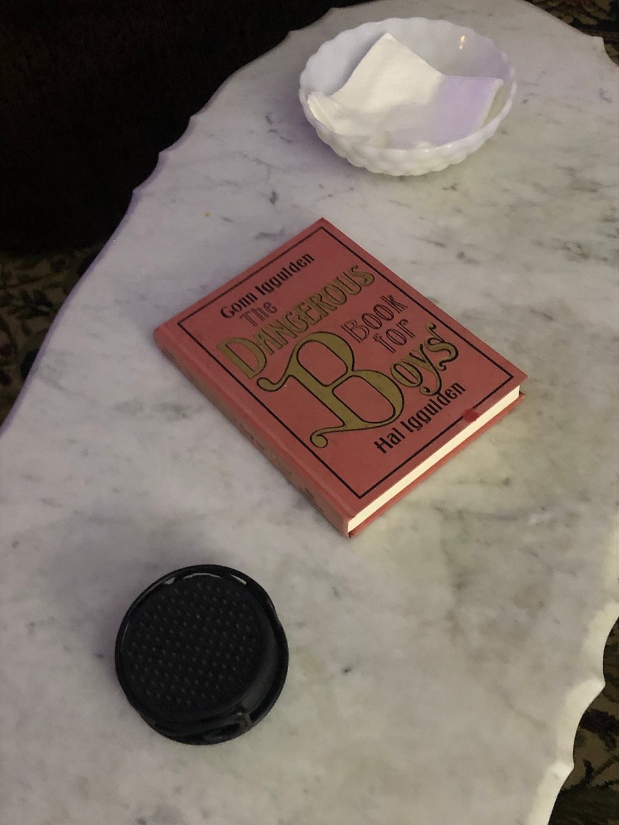 AN INTERESTING READ IN A UNIQUE ENVIROMENT TO ESCAPE THE DAILY WORLD OUTSIDE STRESSES....
A SANCTUARY IS FOUND AT
SABLE'S
ATTIC!