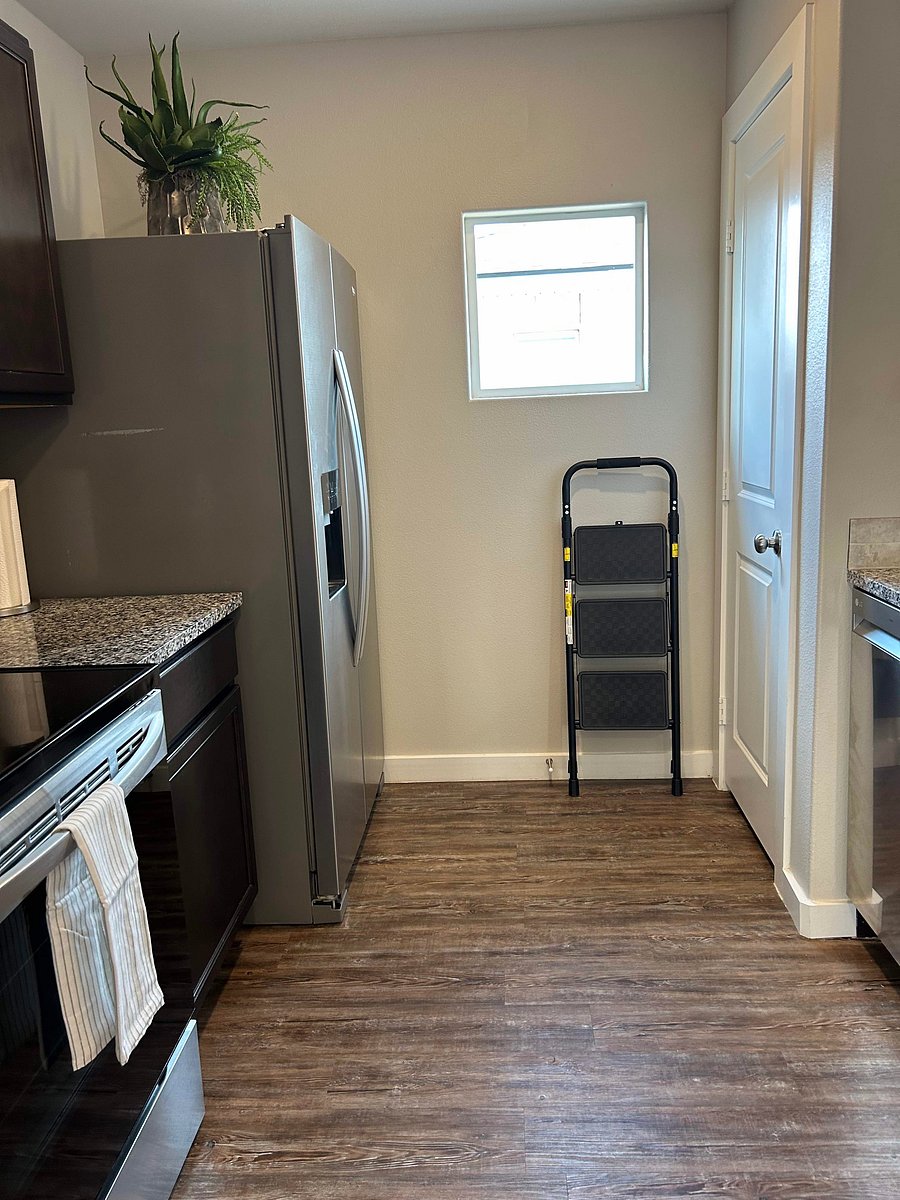 Furnished Finder property 1049801_1 photo 11