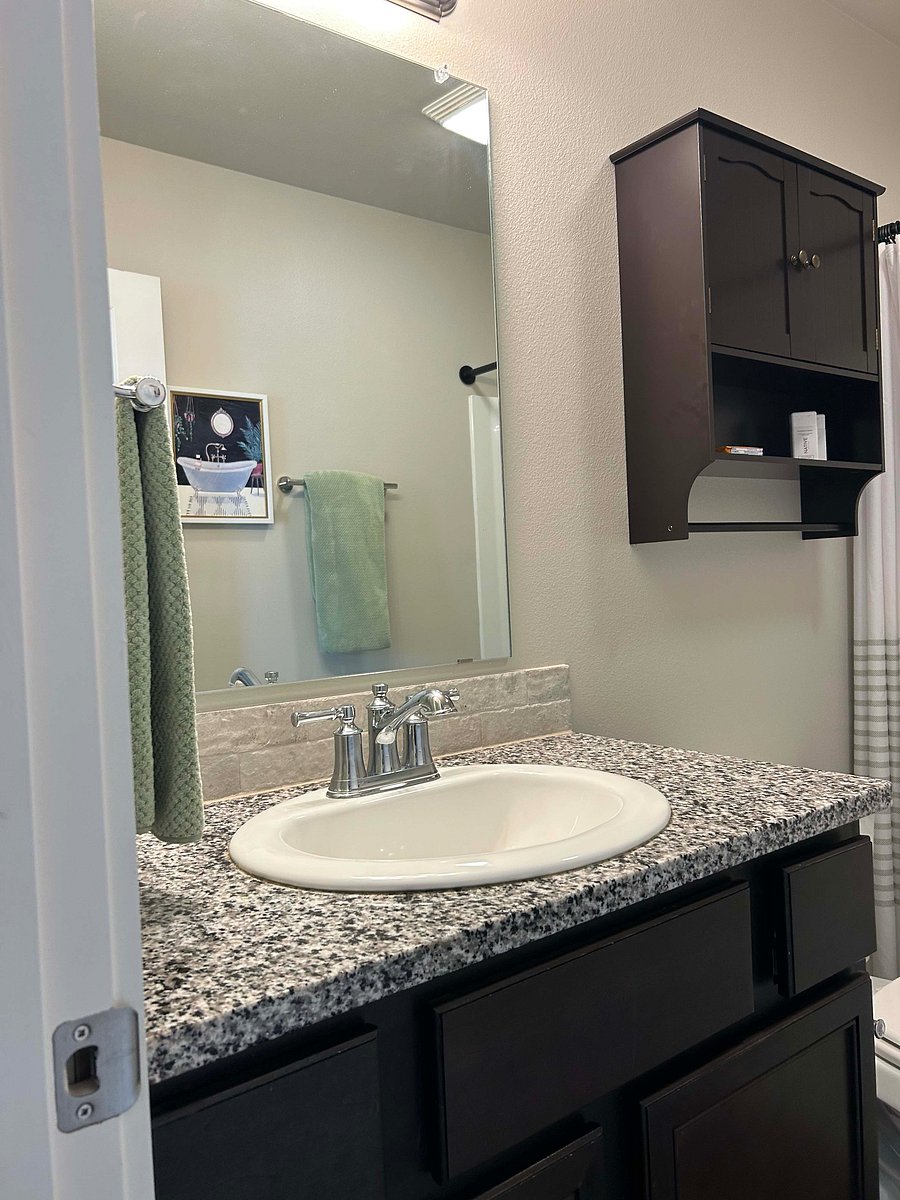 Furnished Finder property 1049801_1 photo 17
