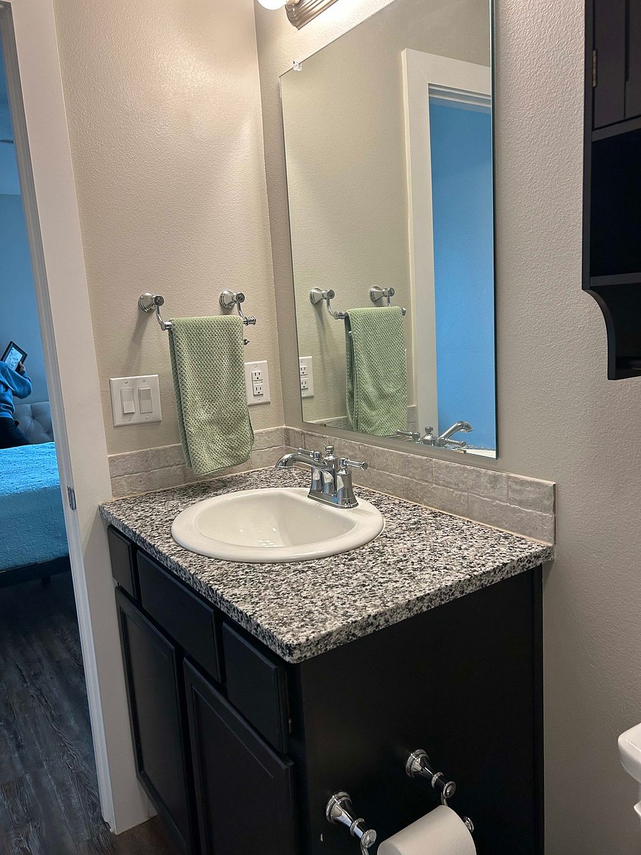 Furnished Finder property 1049801_1 photo 18