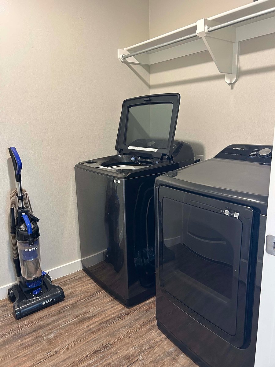 Furnished Finder property 1049801_1 photo 25