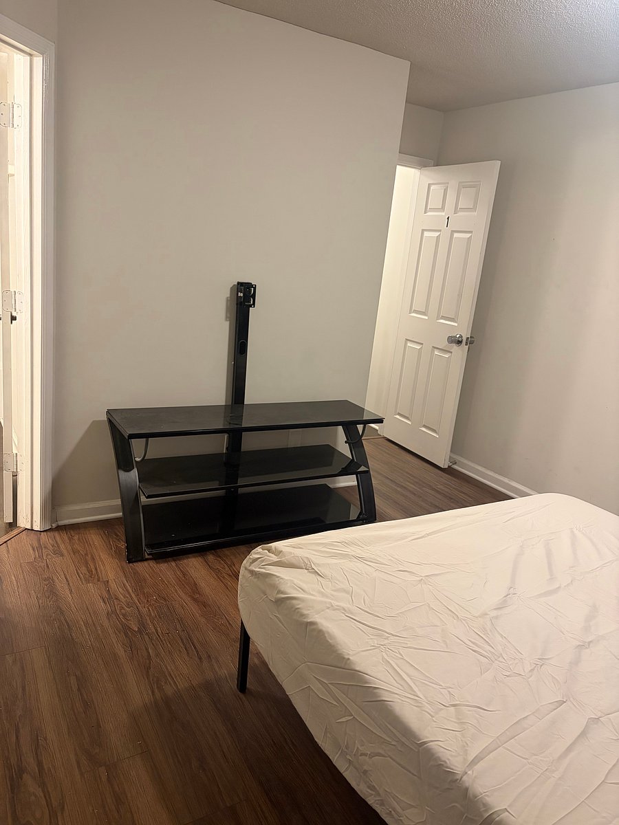Furnished Finder property 1049825_1 photo 10