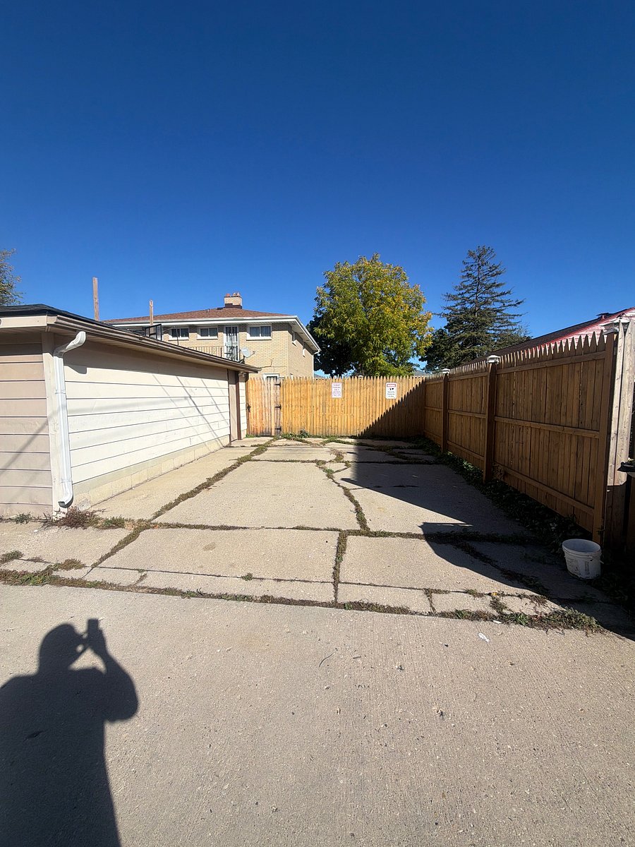 Furnished Finder property 1049860_1 photo 3