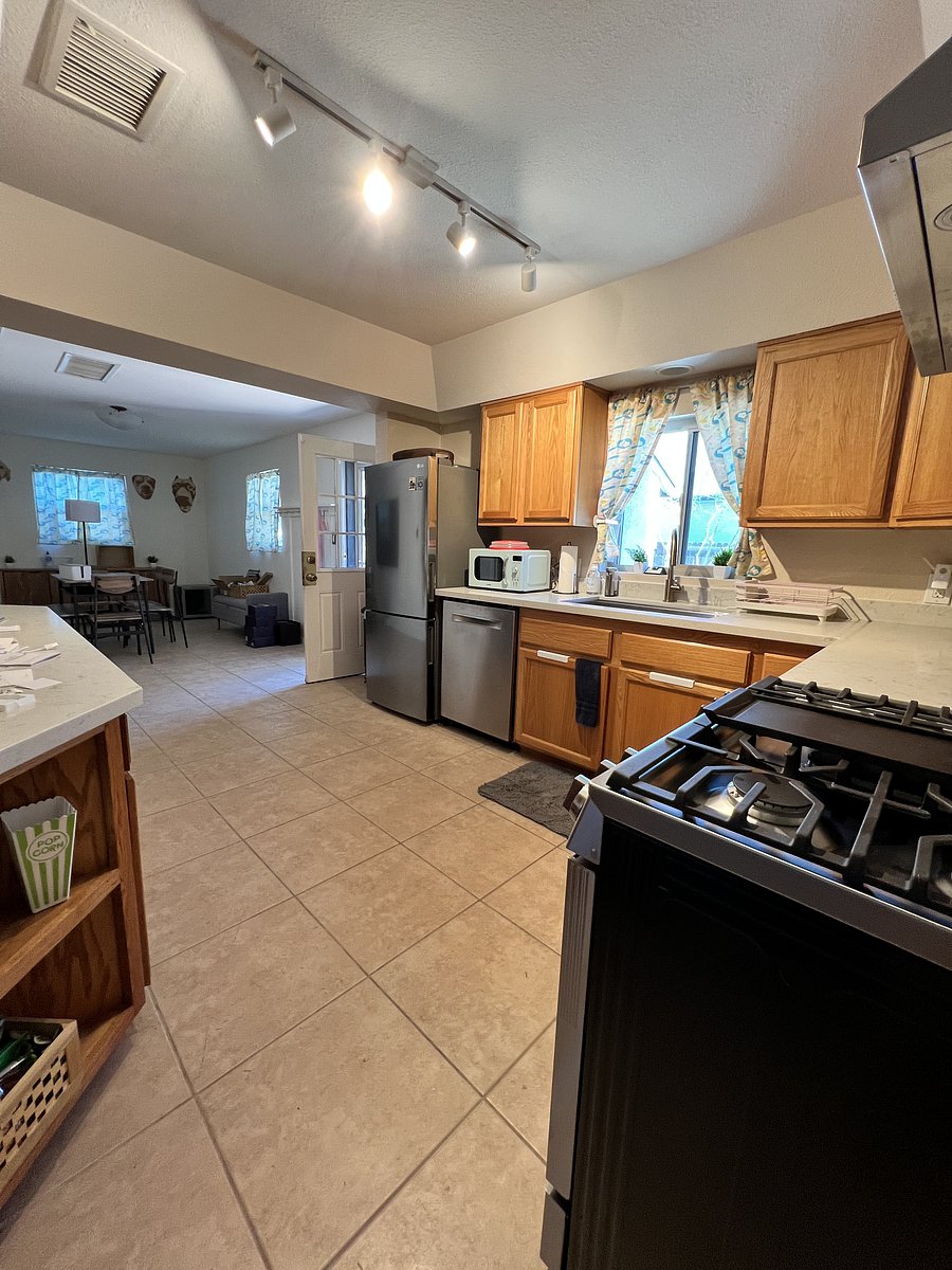 Furnished Finder property 1049862_1 photo 30