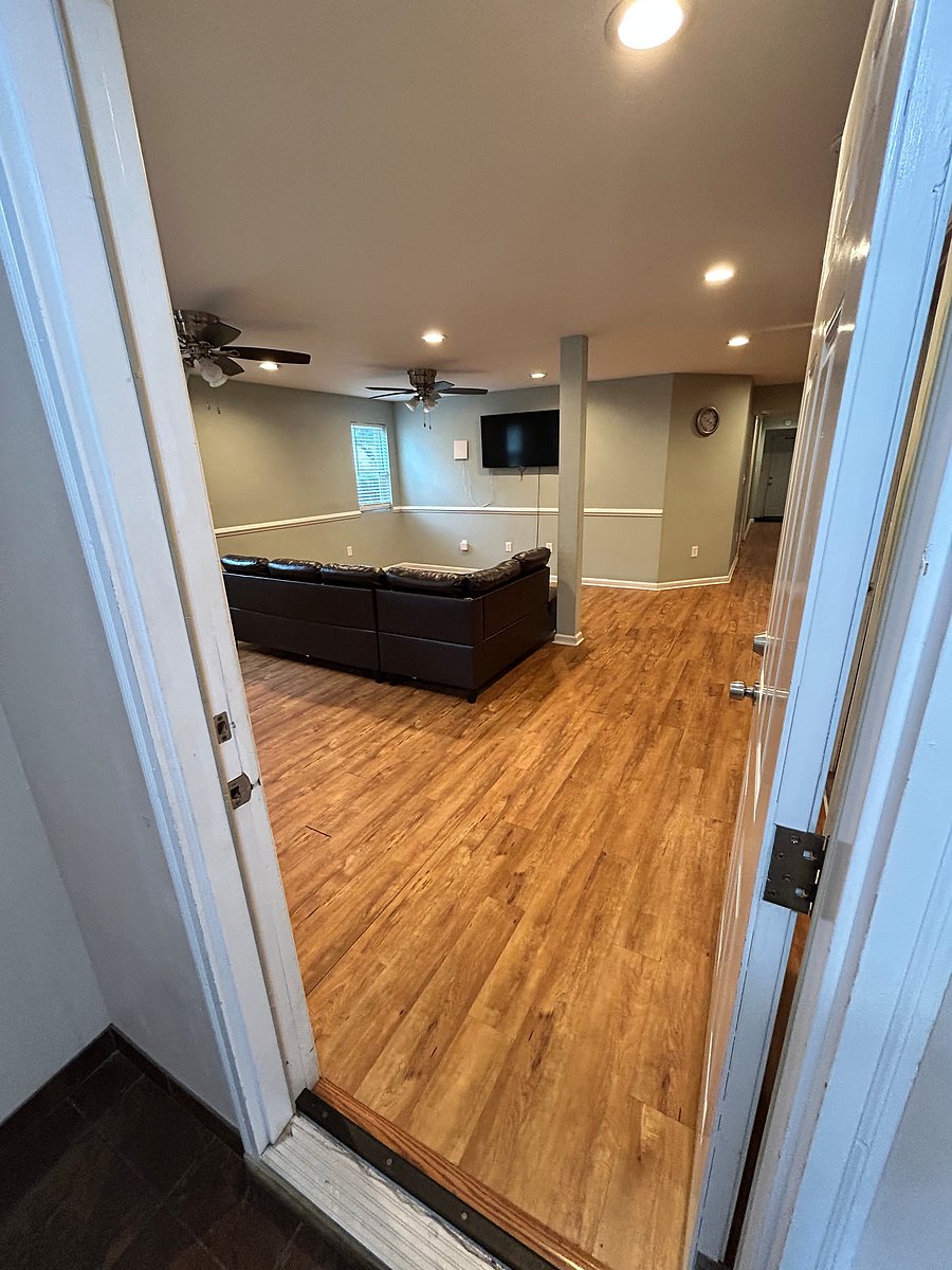 Furnished Finder property 1049869_1 photo 3