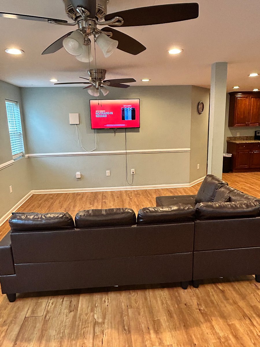 Furnished Finder property 1049869_1 photo 9