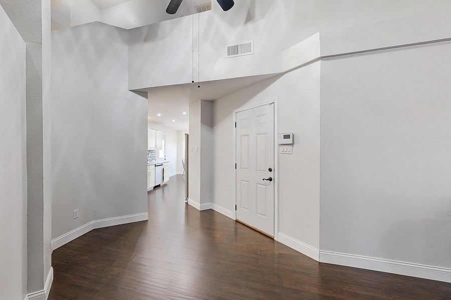 Furnished Finder property 1049874_1 photo 26