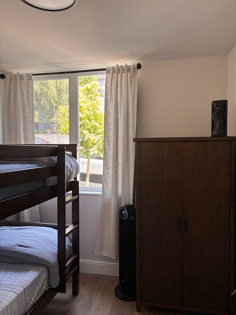 Furnished Finder property 1049885_1 photo 14