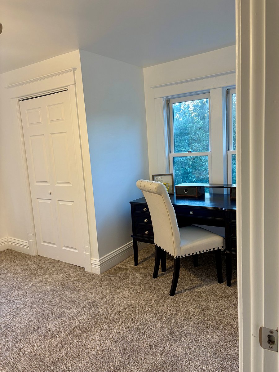 Furnished Finder property 1049905_1 photo 27