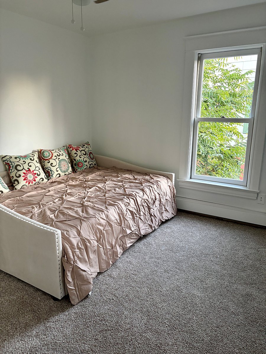 Furnished Finder property 1049905_1 photo 29