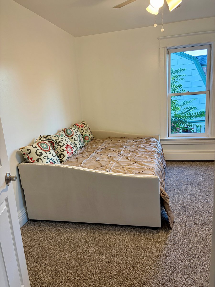 Furnished Finder property 1049905_1 photo 30