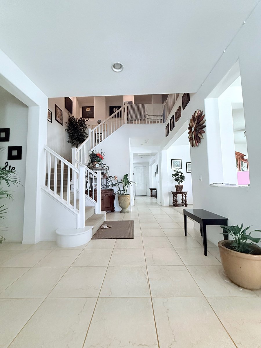 Furnished Finder property 1049910_1 photo 2