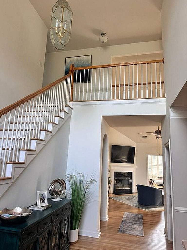 Furnished Finder property 1049929_1 photo 3
