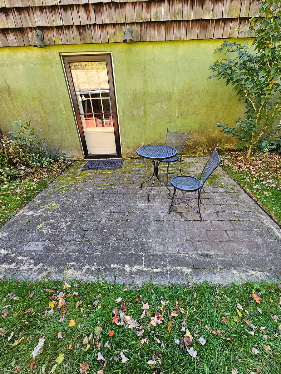 Furnished Finder property 1049932_1 photo 12