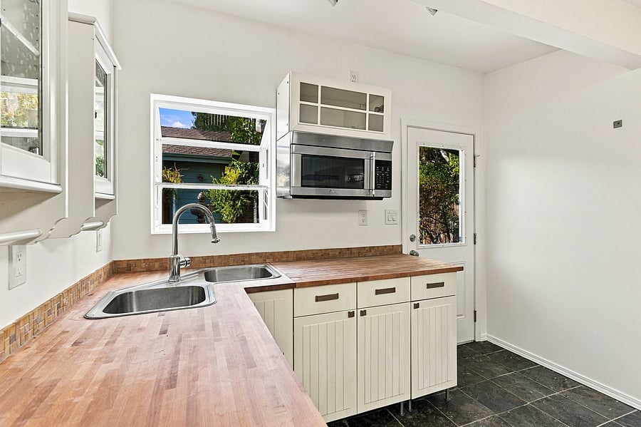 Furnished Finder property 1049943_1 photo 13