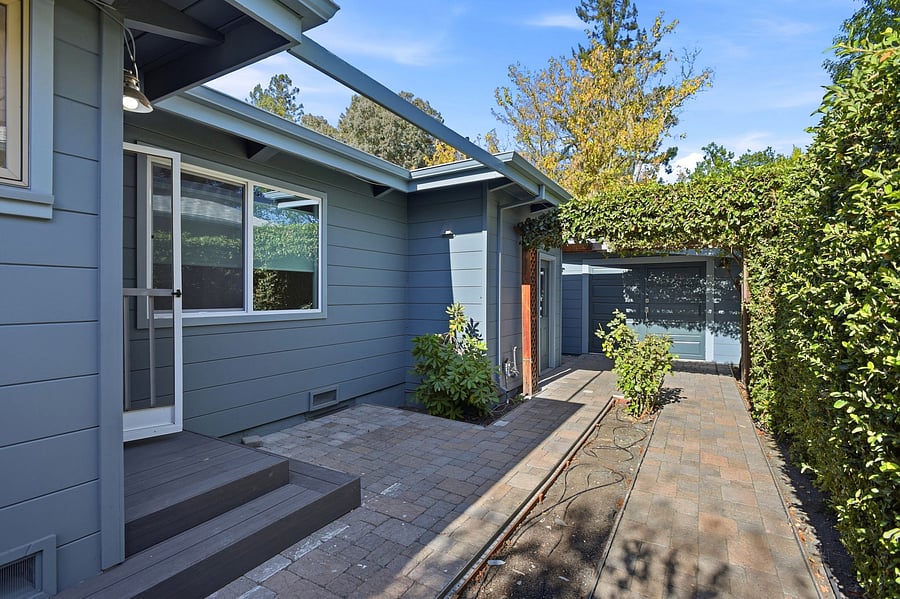 Furnished Finder property 1049943_1 photo 27