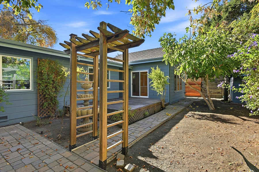 Furnished Finder property 1049943_1 photo 29