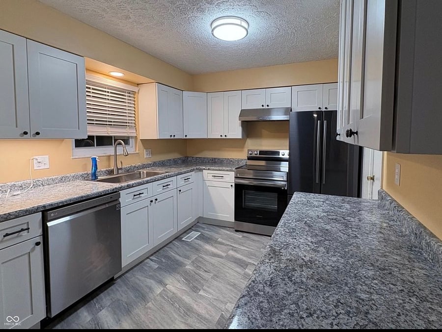 Furnished Finder property 1049948_1 photo 3