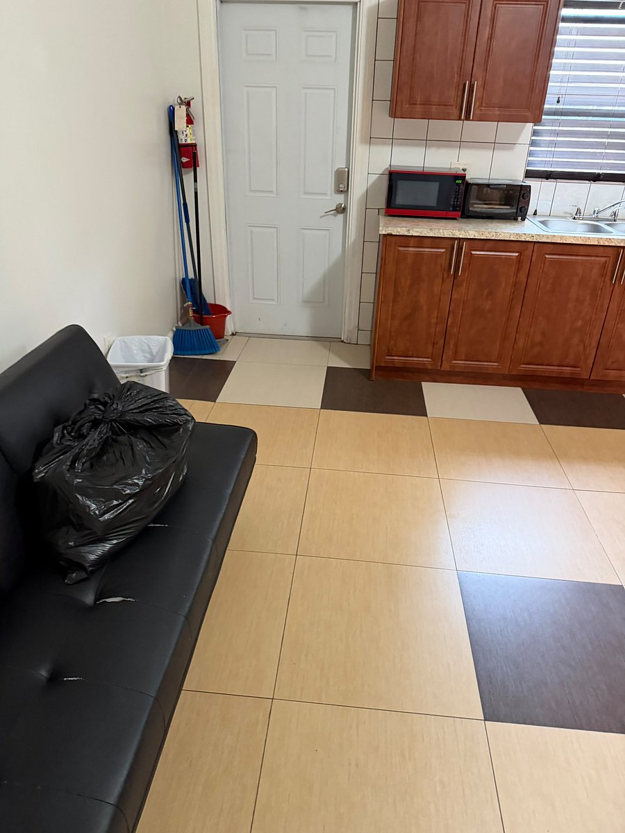 Furnished Finder property 1049965_1 photo 11