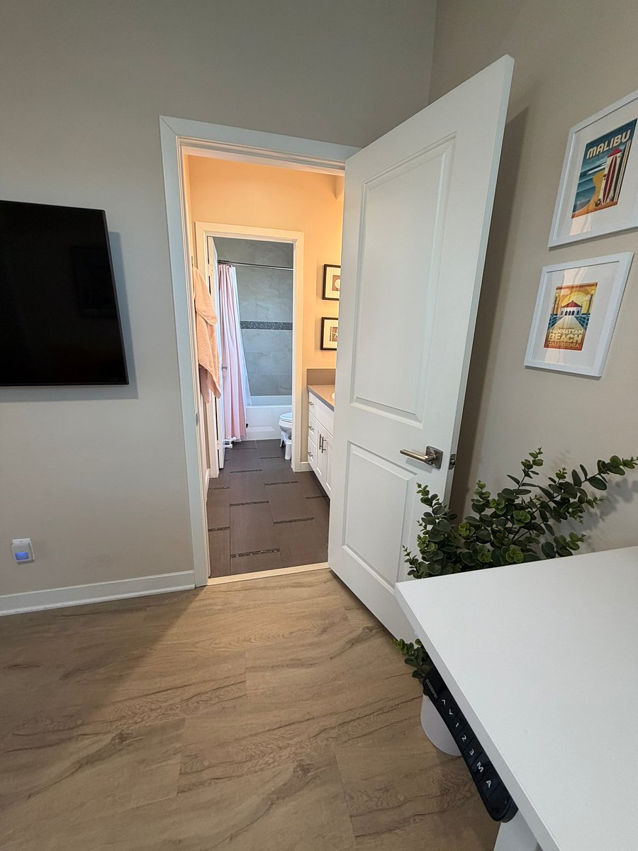 Furnished Finder property 1049969_1 photo 26
